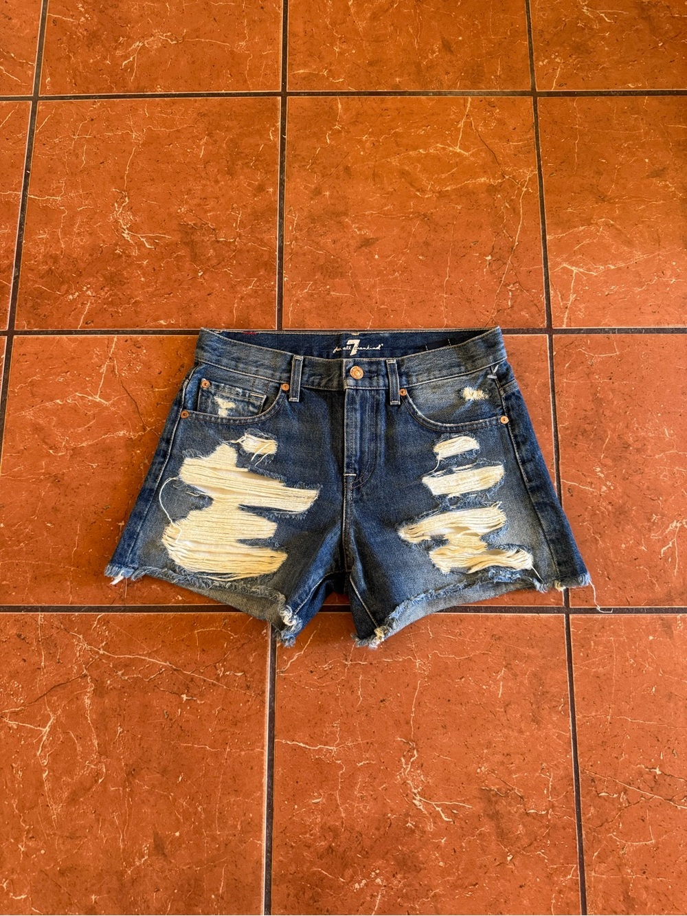Women’s 7 For All Mankind Vintage Distressed Denim Shorts Size 25